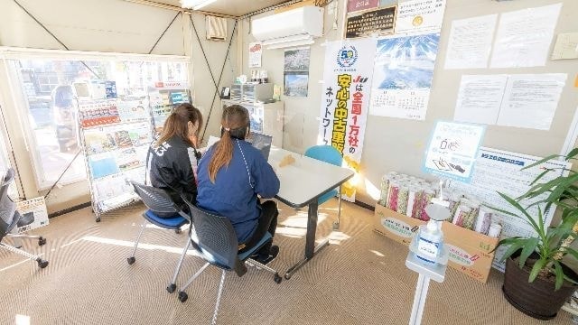 クルマ探しは北日本自販で  軽自動車・ミニバン・SUV・輸入車まで、おクルマなら何でもお任せください！ お客様のご希望、ご納得の１台をご案内いたします！ 整備工場完備なのでアフターも万全です。お気軽にご来店ください。新潟県上越市